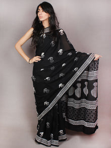 Black White Hand Block Printed in Natural Colors Cotton Mul Saree - S03170793