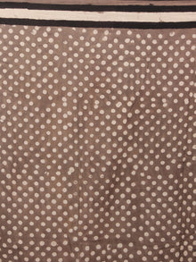 Brown White Maroon Pink Bagru Dabu Hand Block Printed in Cotton Mul Saree - S03170866