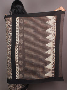 Brown Ivory White Bagru Dabu Hand Block Printed in Cotton Mul Saree - S03170879