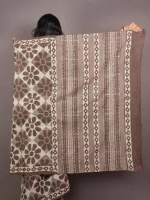 Brown White Beige Bagru Dabu Hand Block Printed in Cotton Mul Saree - S03170891