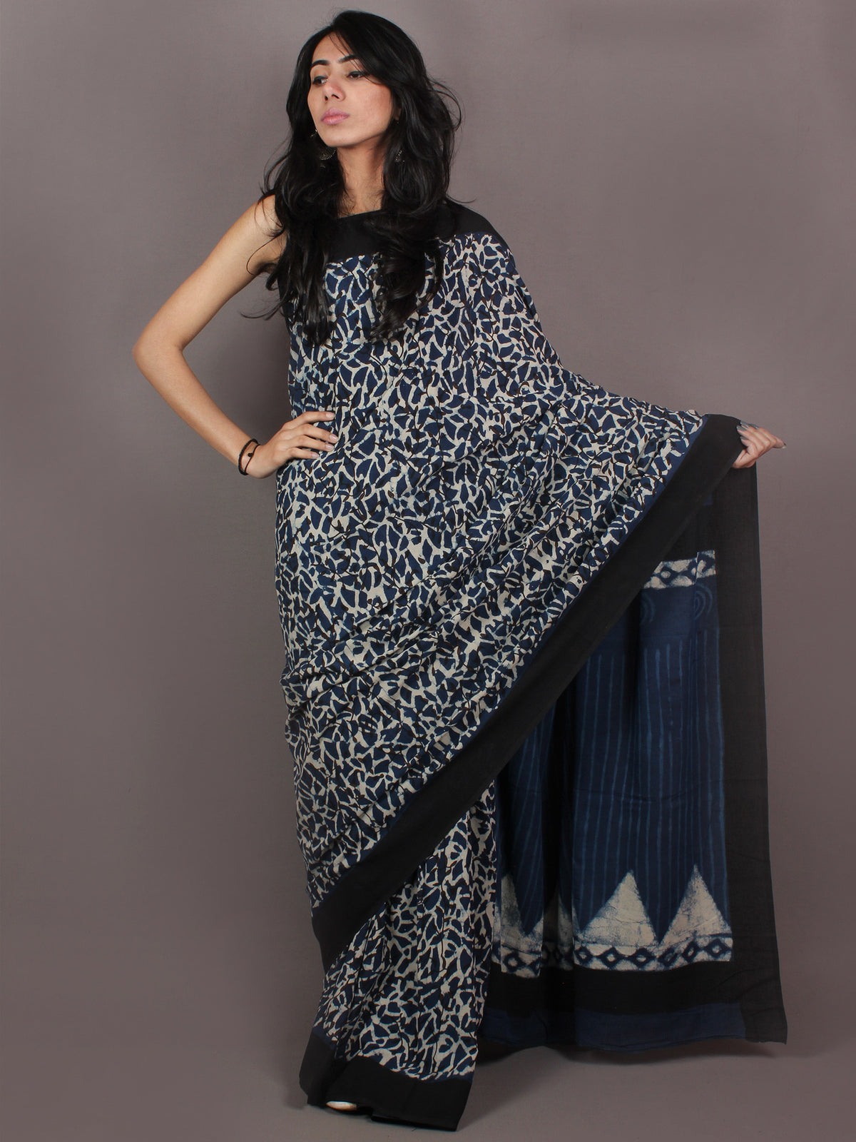 Black Indigo White Bagru Dabu Hand Block Printed in Cotton Mul Saree - S03170896