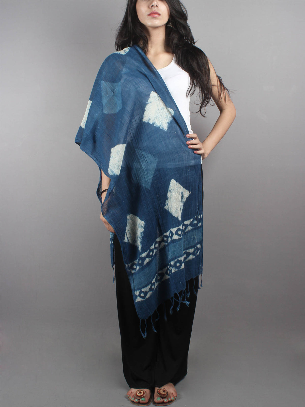 Indigo Bagru Hand Printed Handloom Cotton Stole- S6317009