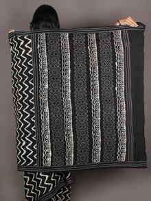 Black White Hand Block Printed in Natural Colors Cotton Mul Saree - S03170913