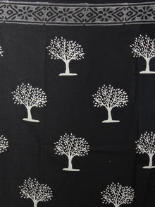 Black White Grey Hand Block Printed in Natural Colors Cotton Mul Saree - S03170918