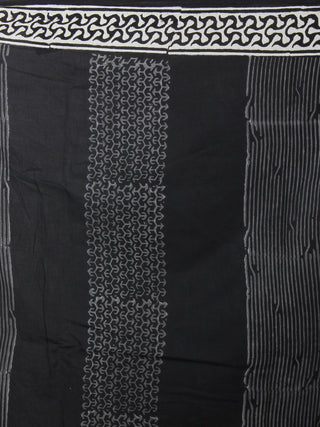 Black White Grey Hand Block Printed in Natural Colors Cotton Mul Saree - S03170924