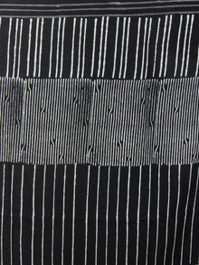 Black White Grey Hand Block Printed in Natural Colors Cotton Mul Saree - S03170929