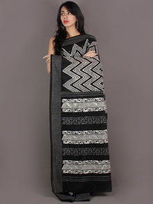 Black White Grey Hand Block Printed in Natural Colors Cotton Mul Saree - S03170935
