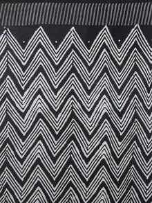 Black White Grey Hand Block Printed in Natural Colors Cotton Mul Saree - S03170935