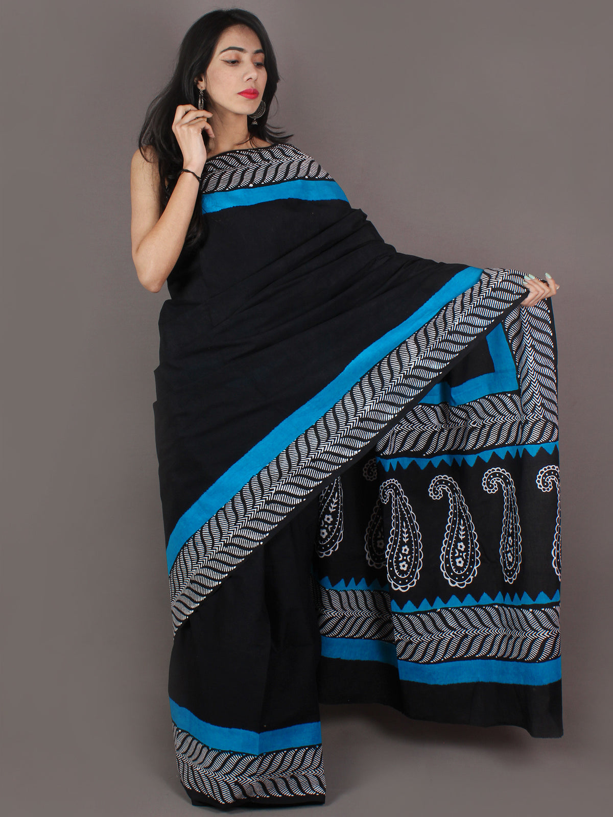 Black White Sky Blue Hand Block Printed in Cotton Mul Saree - S03170985
