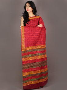 Red Purple Bagru Dabu Hand Block Printed in Cotton Mul Saree - S03170993