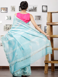 Sky Blue White Maheshwari Silk Hand Shibori Dyed Saree With Zari Border - S031702945