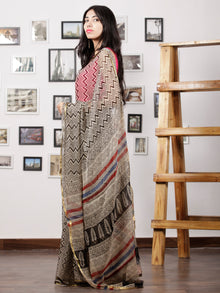 Ivory Black Hand Block Printed Chiffon Saree with Zari Border - S031702962