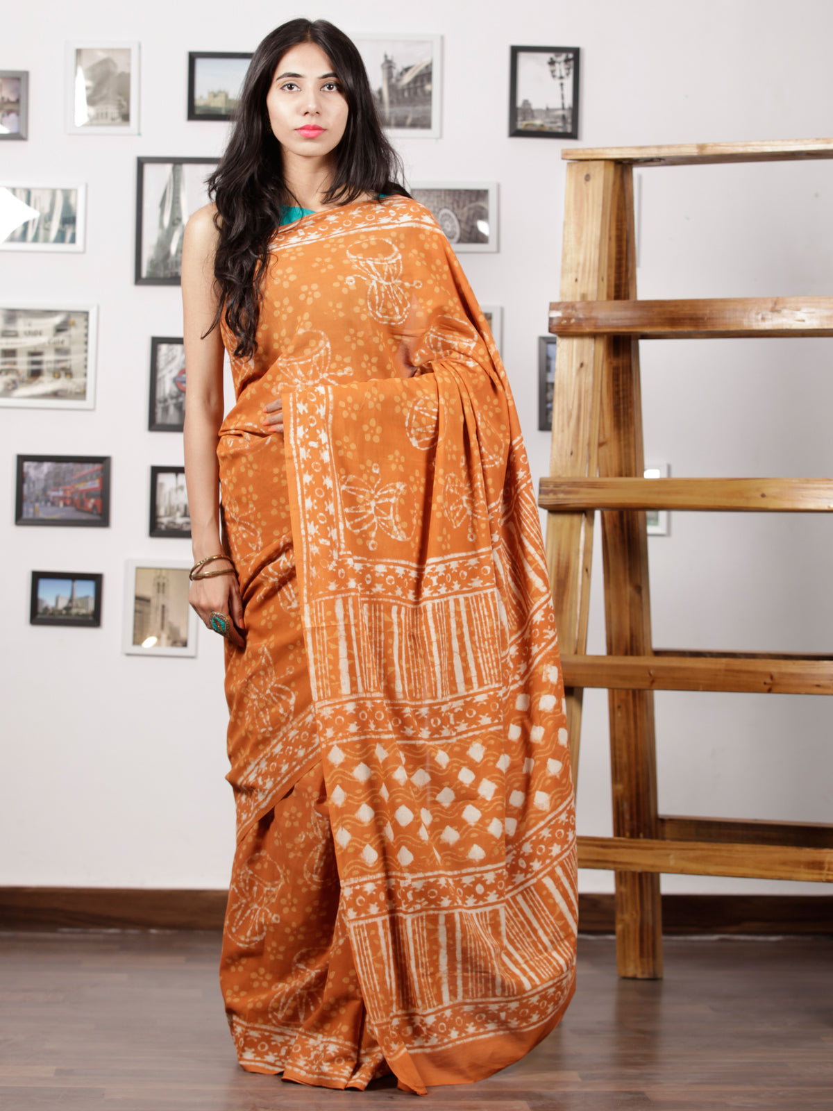 Rust White Hand Block Printed Cotton Mul Saree - S031702980