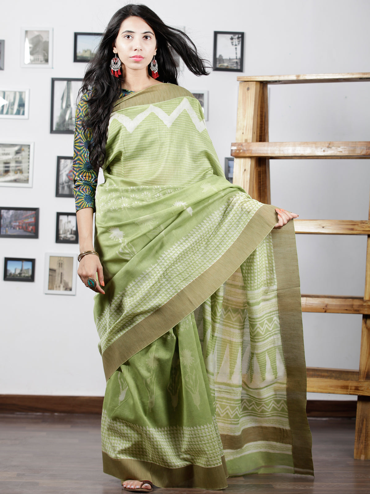 Pistachio Green White Chanderi Silk Hand Block Printed Saree With Geecha Border - S031702938