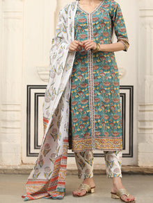 Harit Sanaz Dupatta