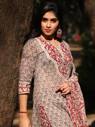 Jashn Noor - Set of Kurta Pants & Dupatta - KS78B2406D