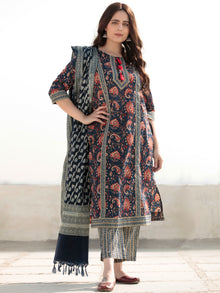 Zohra Najah - Set of Straight Kurta Pants & Banarsee Dupatta - KS60K2521D