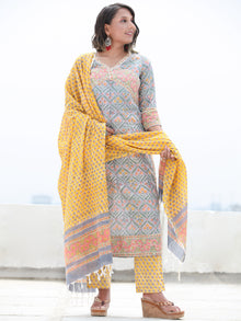 Jashn Shabana - Set of Kurta Pants & Dupatta - KS04B2496D