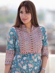 Nayab Midhat - Set of Kurta Salwar Pants & Dupatta - KS52A2551D