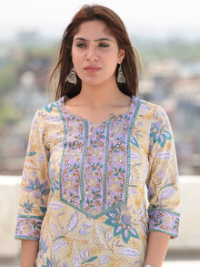 Nayab Jamina - Set of Kurta Salwar Pants & Kota Dupatta - KS49B2553D