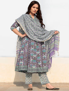 Zohra Pakiza - Set of Kurta Pants & Dupatta - KS25Q22364D