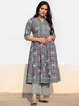 Zohra Pakiza - Set of Kurta Pants & Dupatta - KS25Q22364D