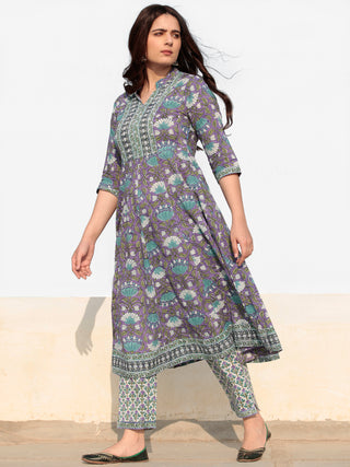 Zohra Pakiza - Set of Kurta Pants & Dupatta - KS25Q22364D