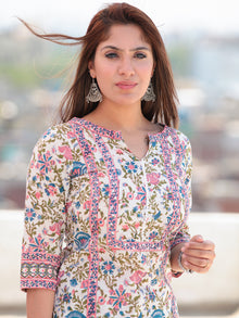 Nayab Jasmine - Set of Kurta Pants & Kota Doria Dupatta - KS14D2555D