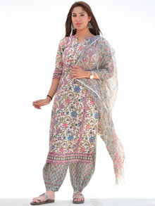 Nayab Jasmine - Set of Kurta Pants & Kota Doria Dupatta - KS14D2555D