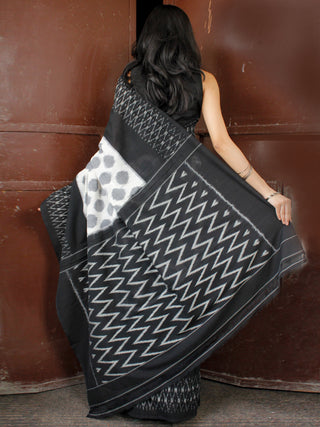 Black White Grey Double Ikat Handwoven Cotton Saree - S031703654