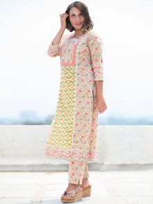 Jashn Bahija - Set of Kurta Pants & Dupatta - KS60Z2497D