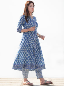 Nayab Sahat - Set of Kurta Pants & Kota Dupatta - KS29F2543D