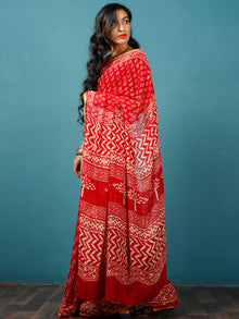 Red White Hand Block Printed Chiffon Saree with Zari Border - S031702783