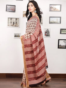 Beige Maroon Black Bagh Printed Maheshwari Cotton Saree - S031703320