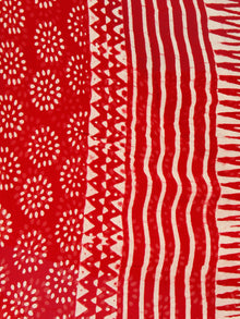 Red White Hand Block Printed Chiffon Saree with Zari Border - S031702787