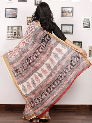 Light Beige Maroon Black Bagh Printed Maheshwari Cotton Saree - S031703322