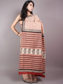 Beige Red Black Cotton Hand Block Bagru Printed Saree - S03170353