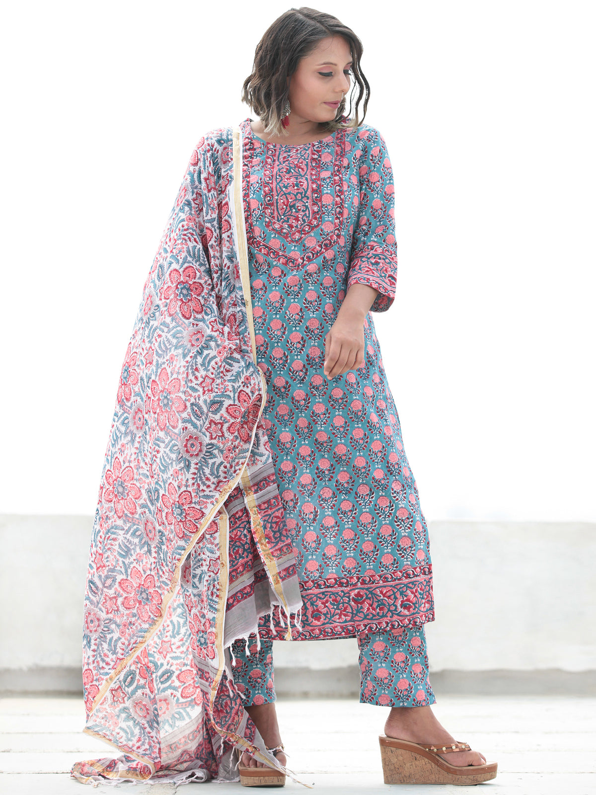 Jashn Gulrez - Set of Kurta Pants & Dupatta - KS06A2494D