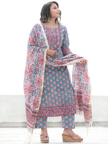 Jashn Gulrez - Set of Kurta Pants & Dupatta - KS06A2494D
