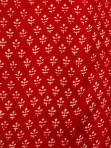 Red White Hand Block Printed Chiffon Saree with Zari Border - S031702804