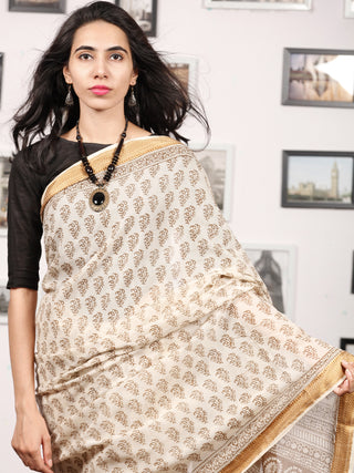 Beige Brown Bagh Printed Maheshwari Cotton Saree - S031703338
