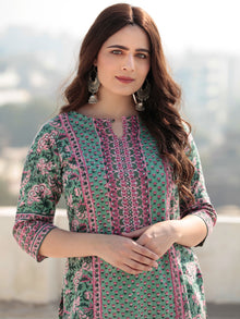 Zohra Samah Set of Kurta Pants & Dupatta