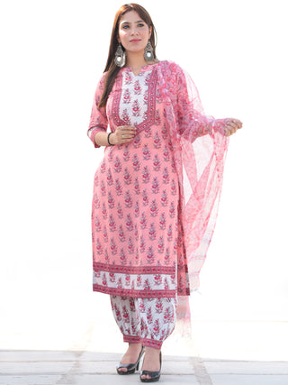 Nayab Bella - Set of Kurta Salwar Pants & Kota Dupatta - KS72B2546D