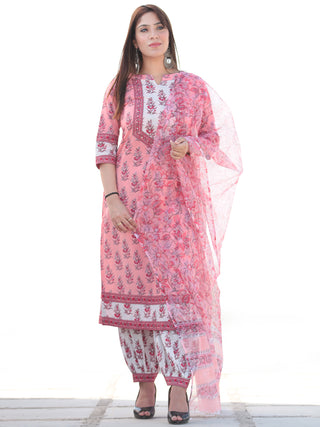 Nayab Bella - Set of Kurta Salwar Pants & Kota Dupatta - KS72B2546D