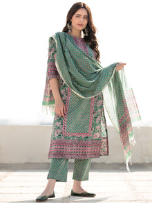 Zohra Samah Set of Kurta Pants & Dupatta