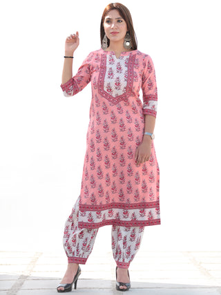 Nayab Bella - Set of Kurta Salwar Pants & Kota Dupatta - KS72B2546D