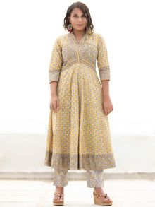 Jashn Ifat - Set of Anarkali Kurta Pant & Dupatta - KS09A2495D