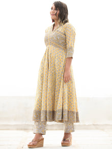 Jashn Ifat - Set of Anarkali Kurta Pant & Dupatta - KS09A2495D