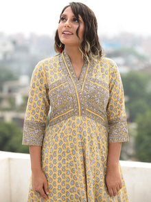 Jashn Ifat - Set of Anarkali Kurta Pant & Dupatta - KS09A2495D