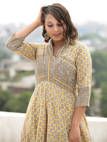 Jashn Ifat - Set of Anarkali Kurta Pant & Dupatta - KS09A2495D